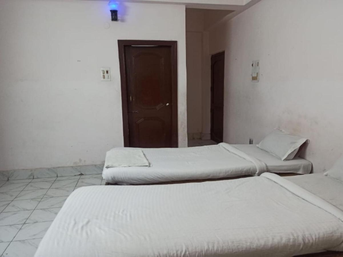 Oyo 80830 Hotel Buddha International Bodh Gaya Extérieur photo