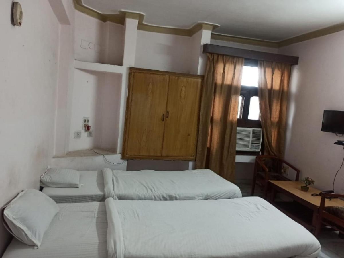 Oyo 80830 Hotel Buddha International Bodh Gaya Extérieur photo